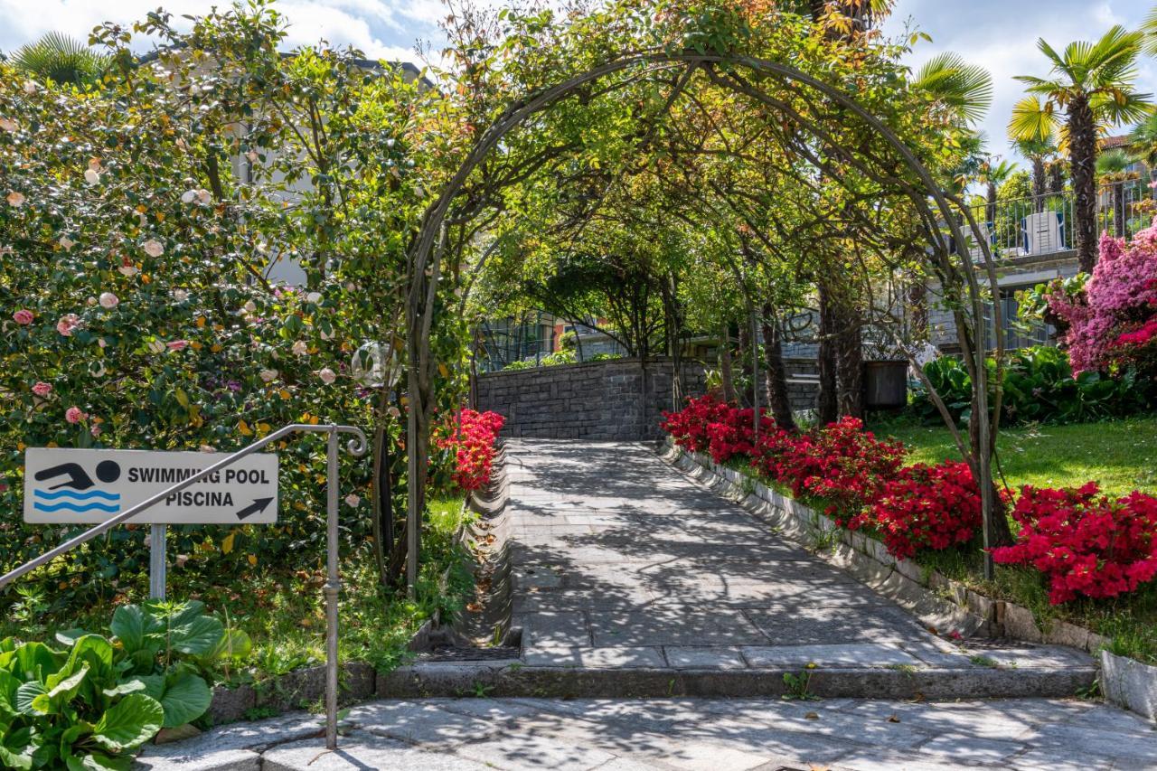 Hotel Beau Rivage Бавено Екстериор снимка