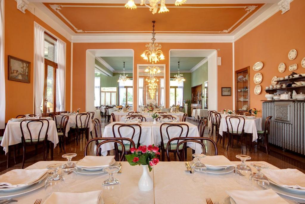 Hotel Beau Rivage Бавено Екстериор снимка